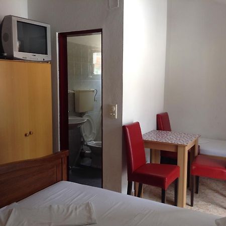 Kuca Tomovic Hotel Budva Eksteriør billede
